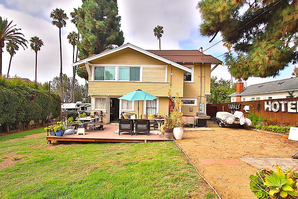 WESTSIDE LOCATIONS 77 WESTSIDE LOCATIONS 77