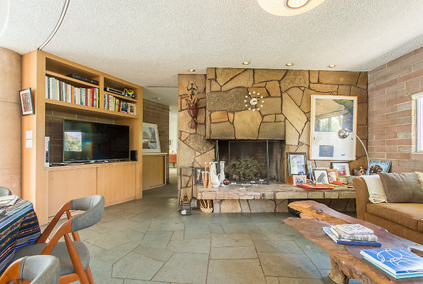 EWLOCATE7oss IMG-0074 EWLOCATE7oss IMG-0074