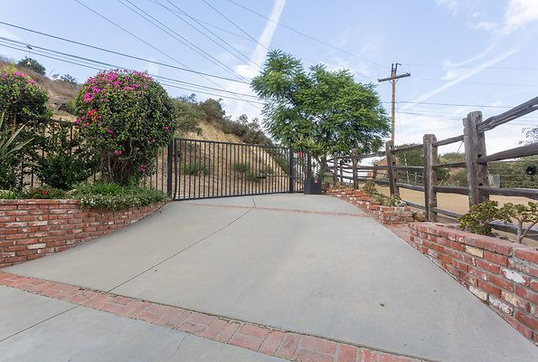 eastwestlocationsIMG-010300 eastwestlocationsIMG-010300