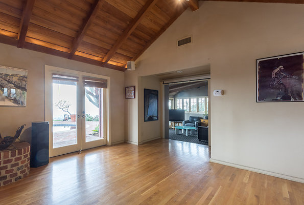 eastwestlocationsIMG-004048