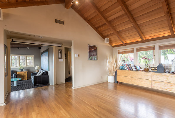 eastwestlocationsIMG-004111