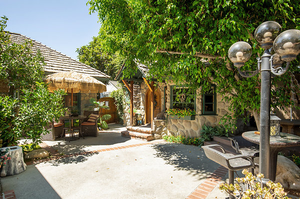 UNIVERSAL-D515-NHW-61