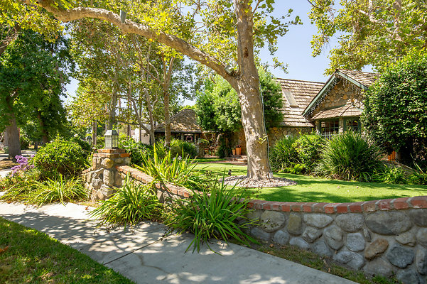 UNIVERSAL-D515-NHW-9