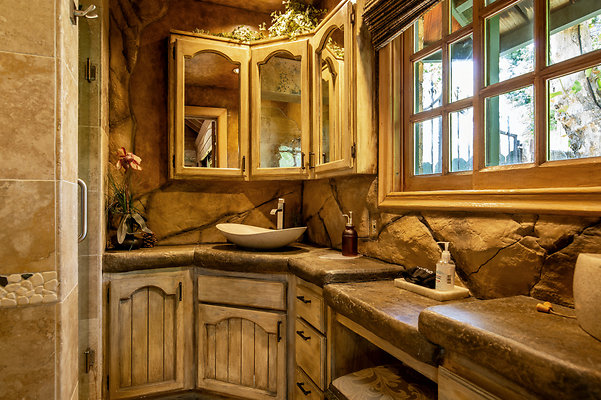 UNIVERSAL-D515-NHW-43