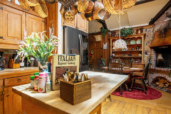 UNIVERSAL-D515-NHW-22