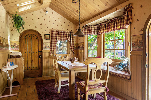 UNIVERSAL-D515-NHW-64