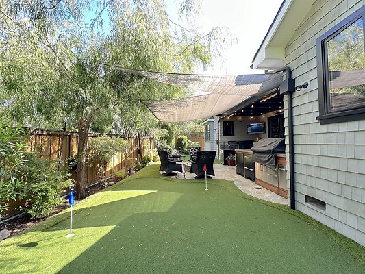 WESTSIDE LOCATIONS 72 WESTSIDE LOCATIONS 72