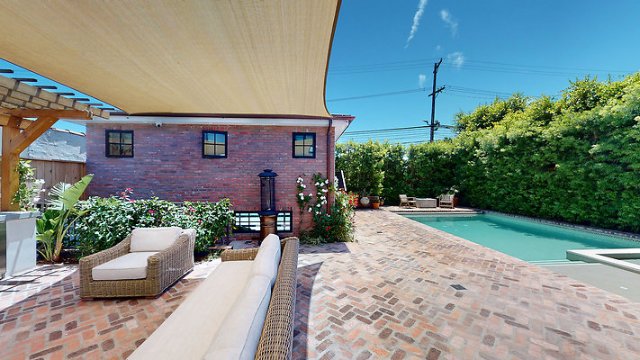 WESTSIDE LOCATIONS 72 WESTSIDE LOCATIONS 72