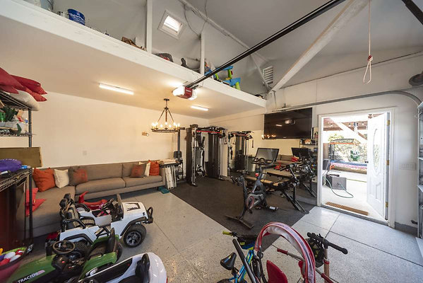 13617 garage 4 13617 garage 4