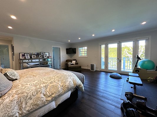 WESTSIDE LOCATIONS 66 WESTSIDE LOCATIONS 66