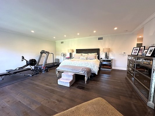 WESTSIDE LOCATIONS 64 WESTSIDE LOCATIONS 64