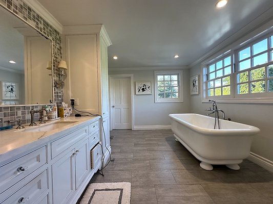 WESTSIDE LOCATIONS 68 WESTSIDE LOCATIONS 68