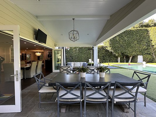 WESTSIDE LOCATIONS 110 WESTSIDE LOCATIONS 110