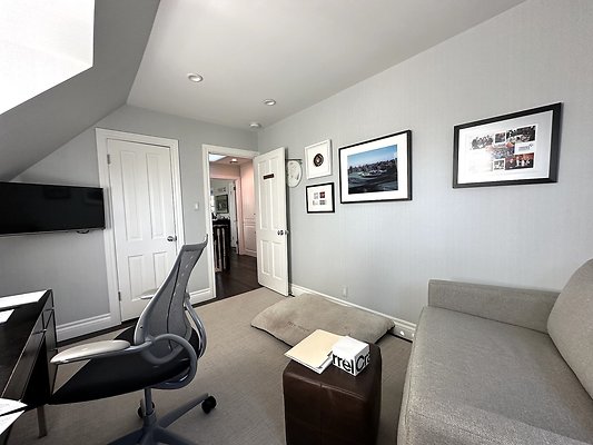 WESTSIDE LOCATIONS 85 WESTSIDE LOCATIONS 85