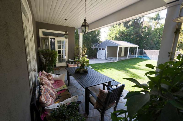 10698 patio 1 10698 patio 1