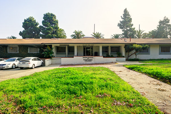 UNIVERSAL-C122-LA-19