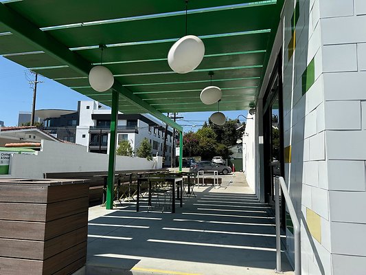 th IMG 1983 th IMG 1983