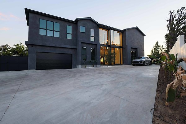 16848 Nanette St, Granada Hills CA 91344