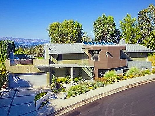 STS 4929 Calvin Ave tarzana