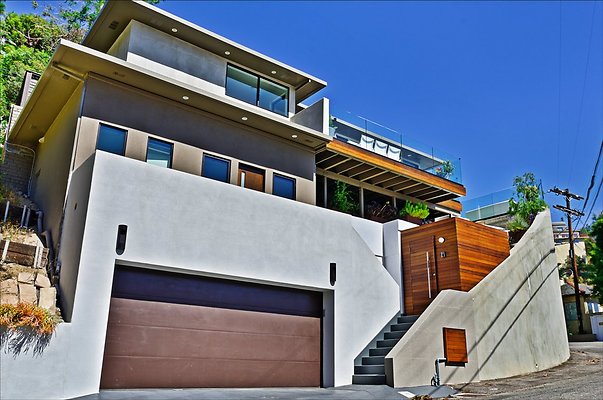 5star 1653 Sunset Plaza Dr, Los Angeles