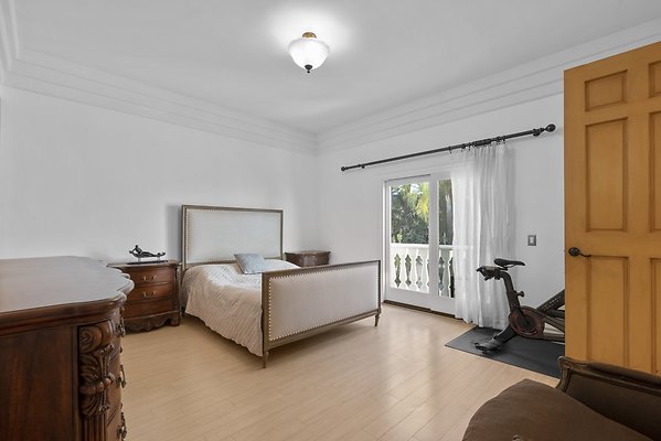 31-ChandlerBlvd-baa06478d4