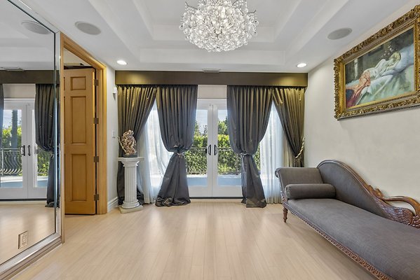 28-ChandlerBlvd-4d01bf891d