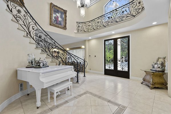 12-ChandlerBlvd-f557c9b7c2
