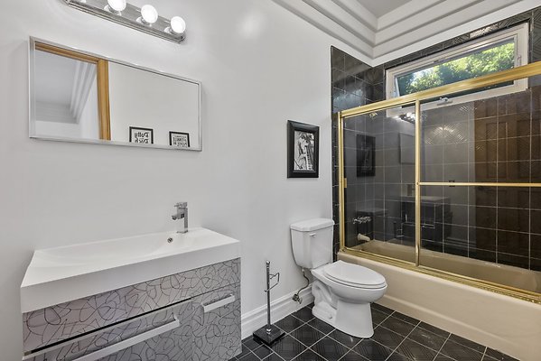 34-ChandlerBlvd-1f94a8da5c