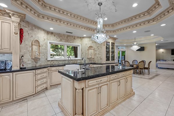 15-ChandlerBlvd-4fe0d08388