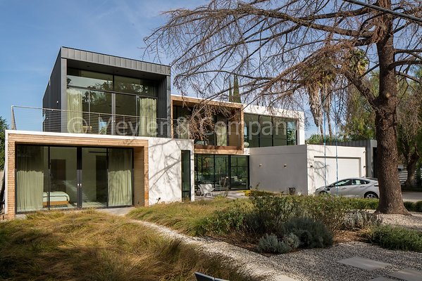 Meyler 19315 Wells Dr tarzana