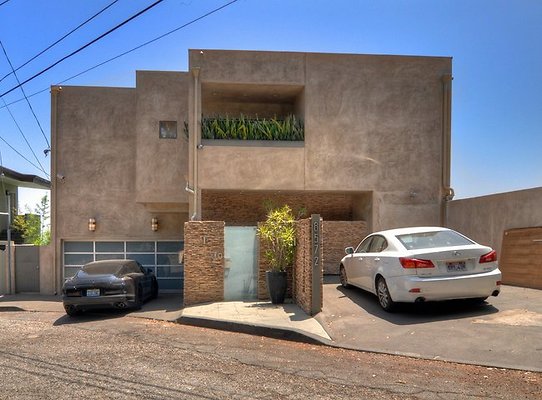 5star 8572 Hillside Ave, Los Angeles