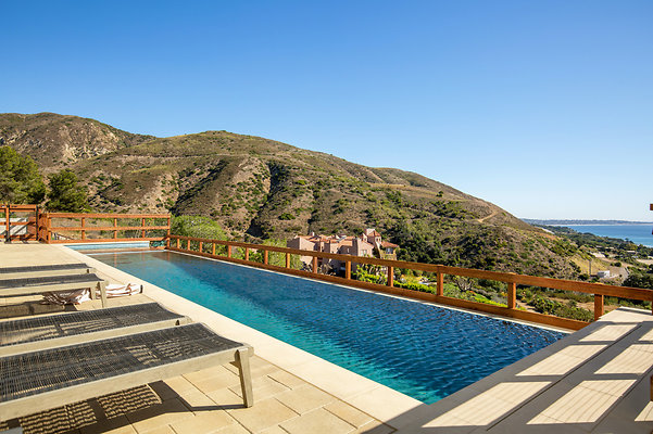 UNIVERSAL-D424-MA-83