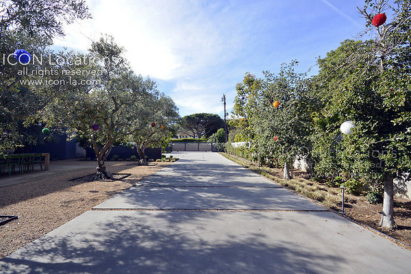 MO3023 075LR-ICON - ICON Locations | www.ICON-LA.com Modern  for Filming