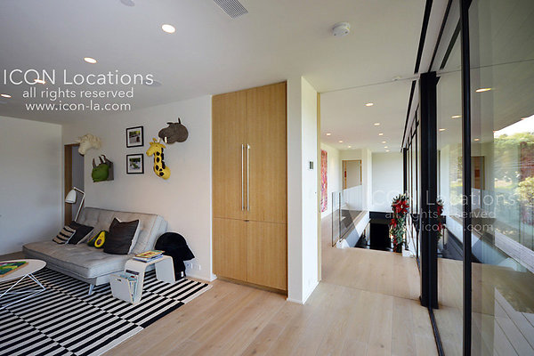 MO3023 064LR-ICON - ICON Locations | www.ICON-LA.com Modern  for Filming