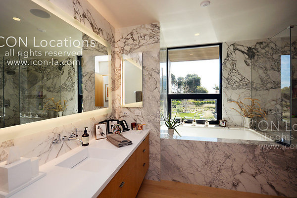 MO3023 060LR-ICON - ICON Locations | www.ICON-LA.com Modern for Filming MO3023 060LR-ICON - ICON Locations | www.ICON-LA.com Modern for Filming