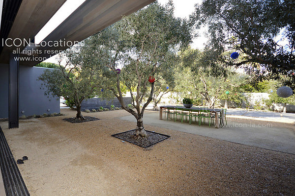 MO3023 068LR-ICON - ICON Locations | www.ICON-LA.com Modern  for Filming