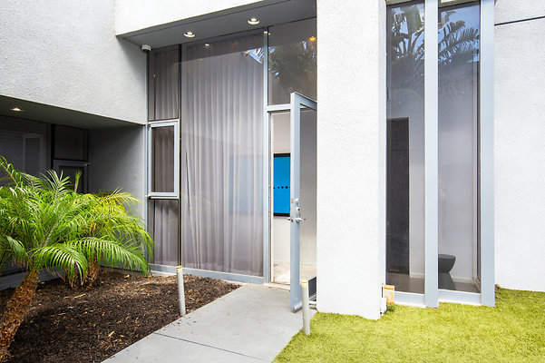 UNIVERSAL-D147-MA-32