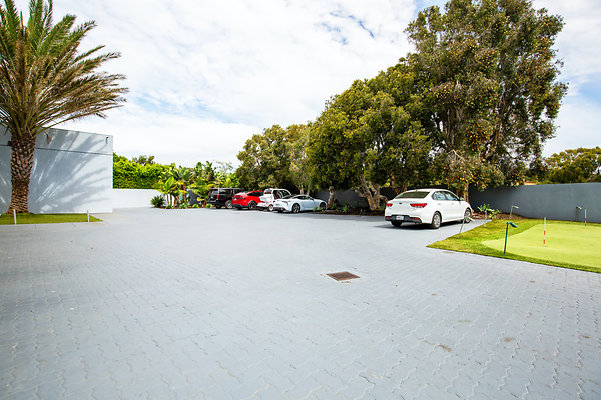 UNIVERSAL-D147-MA-83