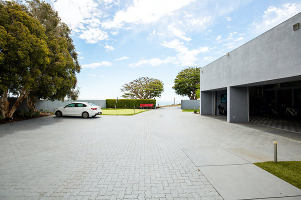 UNIVERSAL-D147-MA-84