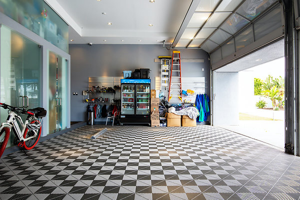 UNIVERSAL-D147-MA-81