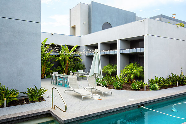 UNIVERSAL-D147-MA-74