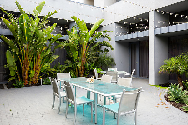 UNIVERSAL-D147-MA-75