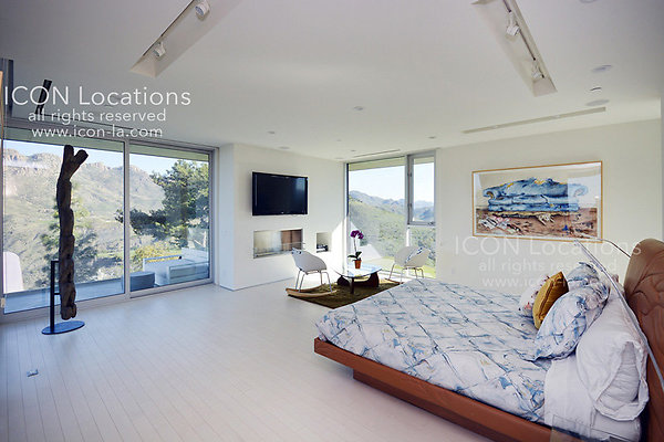 MO3025 018LR-ICON - ICON Locations | www.ICON-LA.com Modern for Filming MO3025 018LR-ICON - ICON Locations | www.ICON-LA.com Modern for Filming