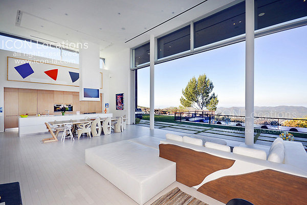 MO3025 011LR-ICON - ICON Locations | www.ICON-LA.com Modern for Filming MO3025 011LR-ICON - ICON Locations | www.ICON-LA.com Modern for Filming