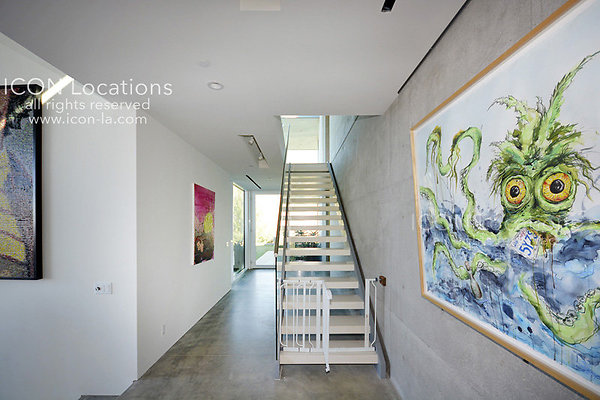 MO3025 015LR-ICON - ICON Locations | www.ICON-LA.com Modern for Filming MO3025 015LR-ICON - ICON Locations | www.ICON-LA.com Modern for Filming