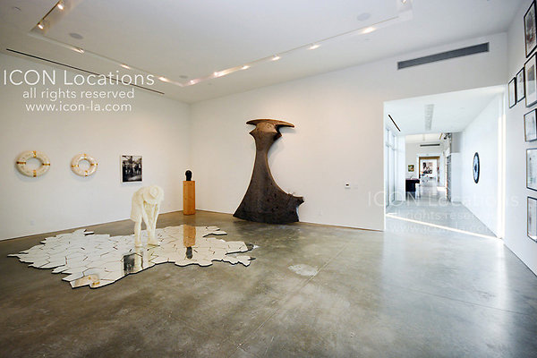 MO3025 050LR-ICON - ICON Locations | www.ICON-LA.com Modern for Filming MO3025 050LR-ICON - ICON Locations | www.ICON-LA.com Modern for Filming