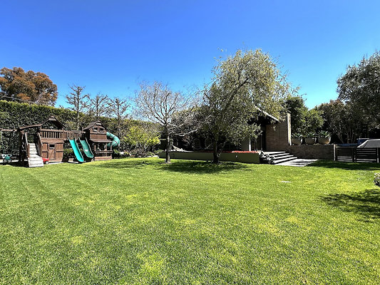 UNIVERSAL-CW313-MA-133 UNIVERSAL-CW313-MA-133