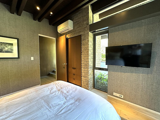 UNIVERSAL-CW313-MA-146 UNIVERSAL-CW313-MA-146