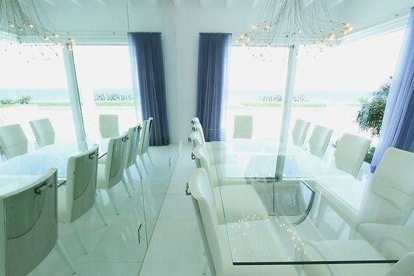 UNIVERSAL-B687-MA-113 UNIVERSAL-B687-MA-113