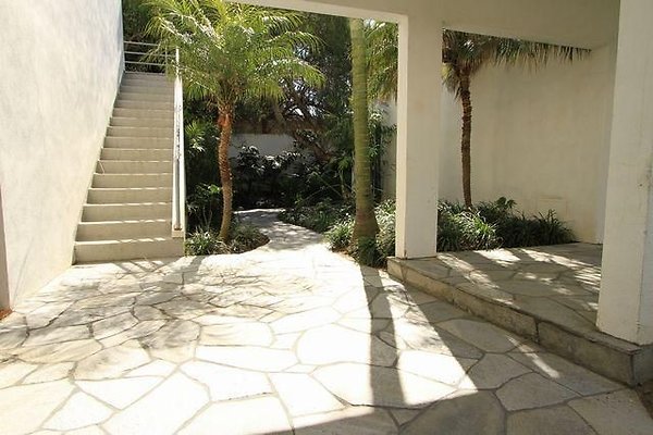 UNIVERSAL-B687-MA-71 UNIVERSAL-B687-MA-71